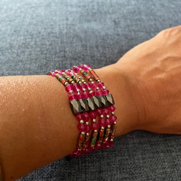 Beaded Magnetic Bracelet/Necklace - Picture 5 of 5